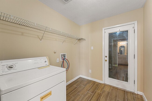 Building Photo - 6326 Nullarbor Ct