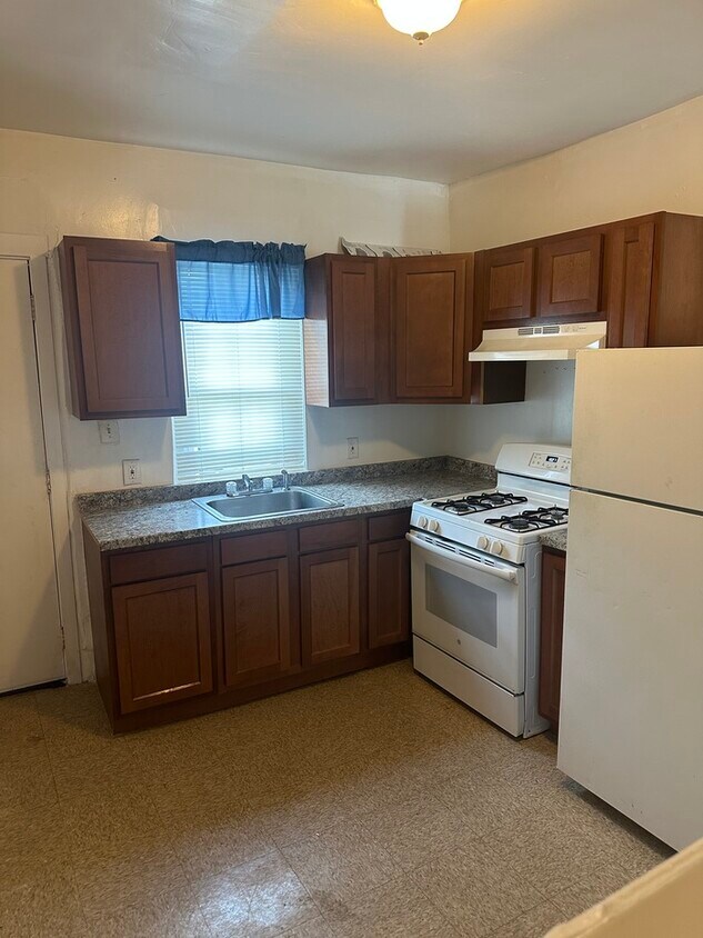 Primary Photo - 1 bedroom Houses