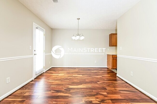 Foto del edificio - 3 Bedroom Pet-Friendly Home in LOCUST GROVE, GA with Main Street Renewal