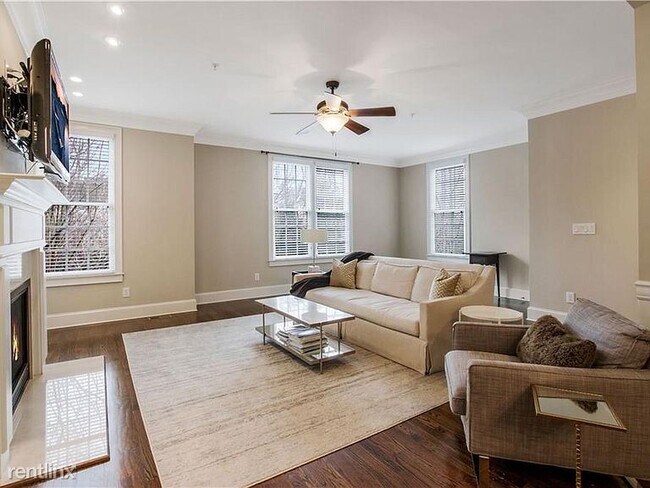 Building Photo - 1842 Adagio Dr