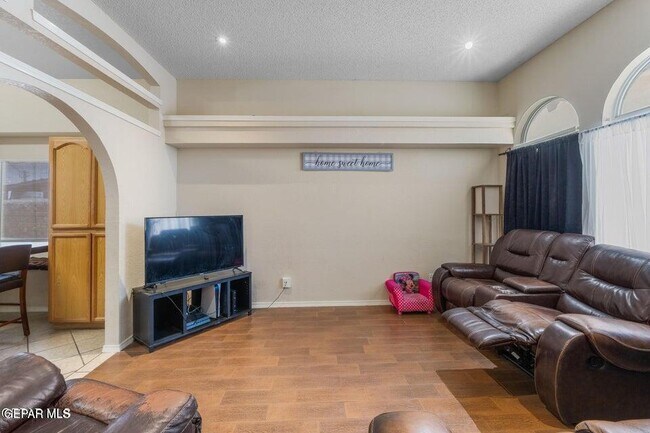 Foto del edificio - 2297 Lisa Sherr St