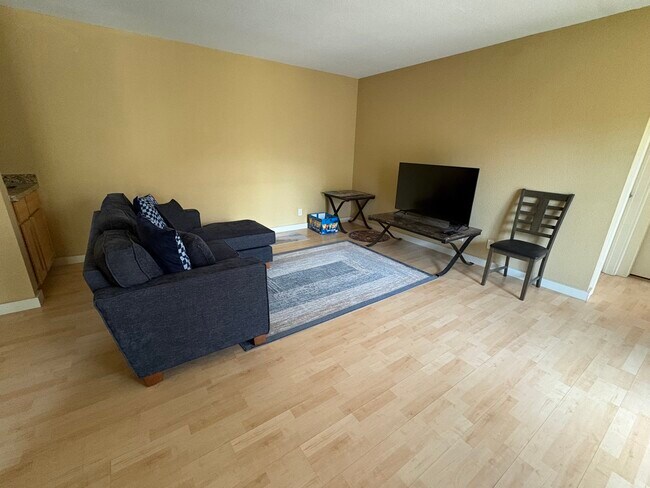 Foto del edificio - 4777 Cedar Springs Rd