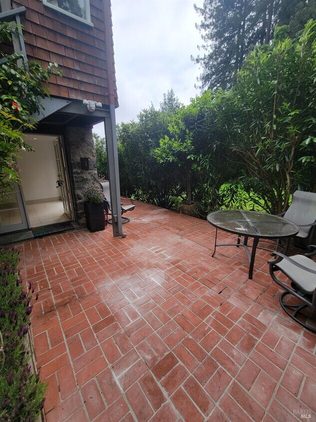 Foto principal - 346 Corte Madera Ave