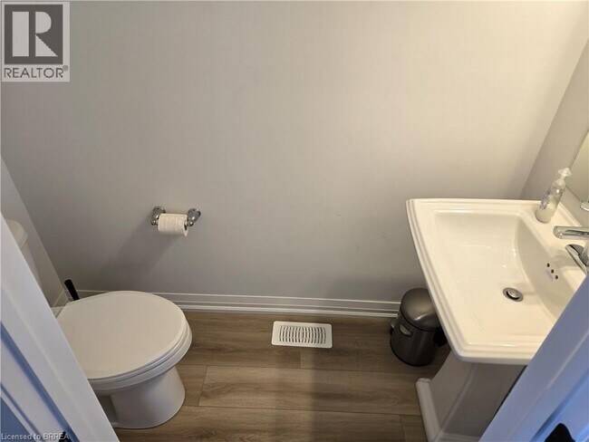 Building Photo - 55 TOM BROWN Dr