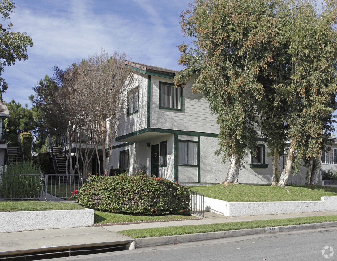 Park View Apartments in Brea, CA