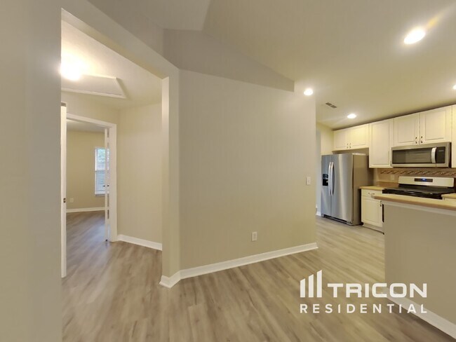 Foto del edificio - 14930 Deer Meadow Dr