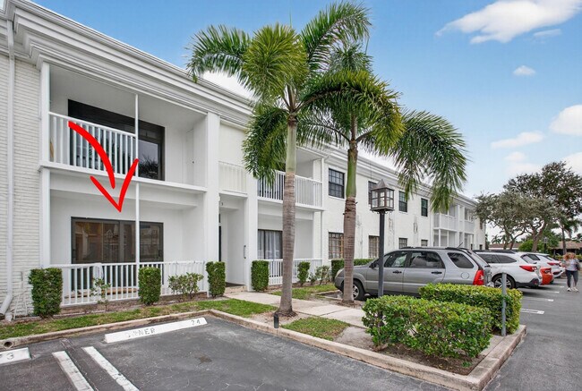 Foto del edificio - 130 Cypress Club Dr