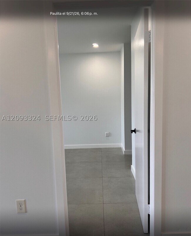 Building Photo - 7732 Camino Real