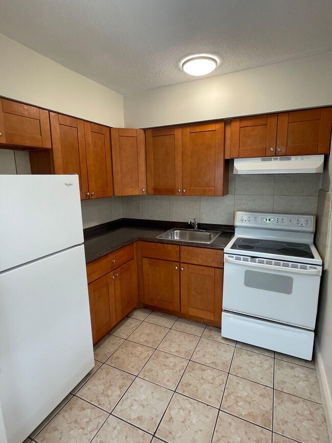 Foto del edificio - 220 SW 8th St