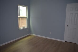 Building Photo - 331 Tite St