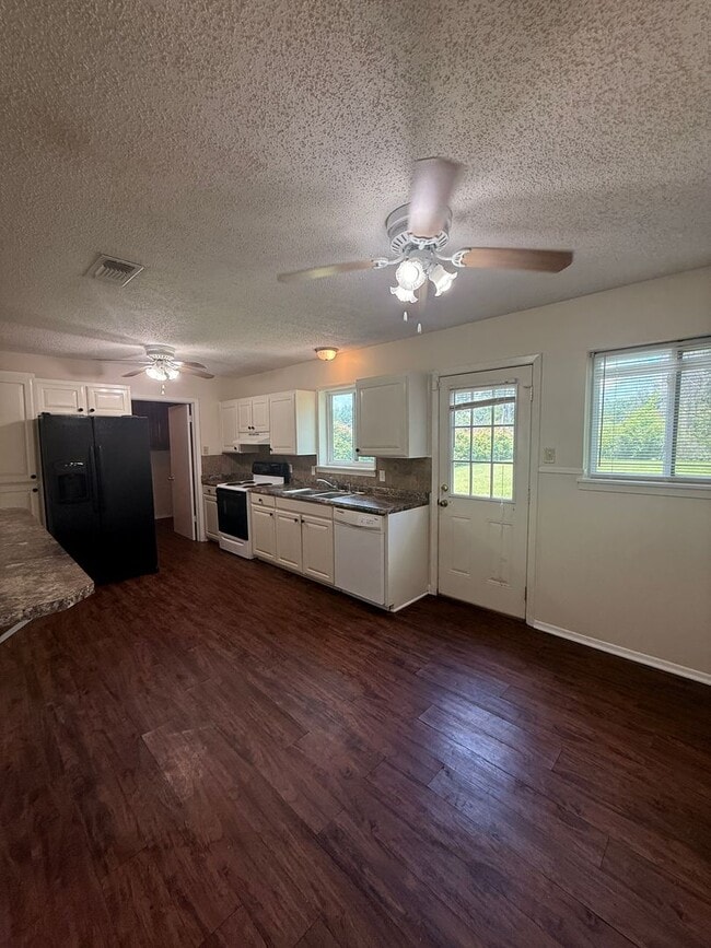 Building Photo - Rental Property in Bossier City