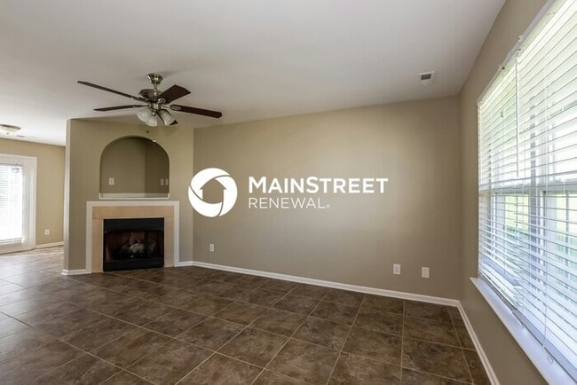 Foto del edificio - 3 Bedroom Pet-Friendly Home in Charlotte, NC with Main Street Renewal