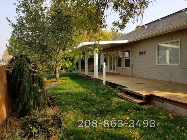 Foto del edificio - 2386 E Three Bars Dr