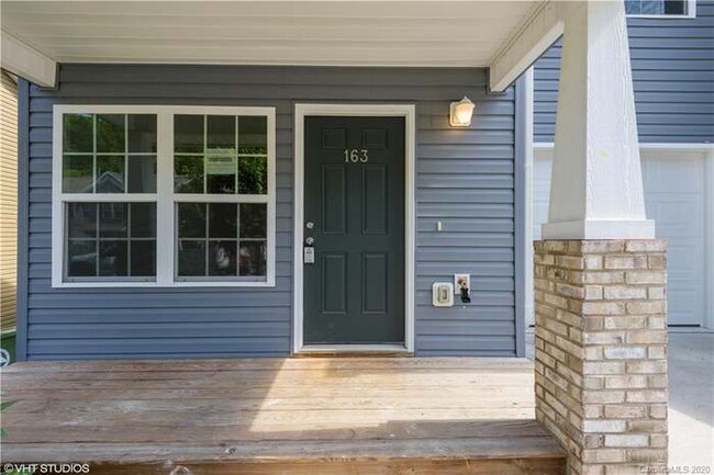 Foto del edificio - 163 Alpine Ridge Dr