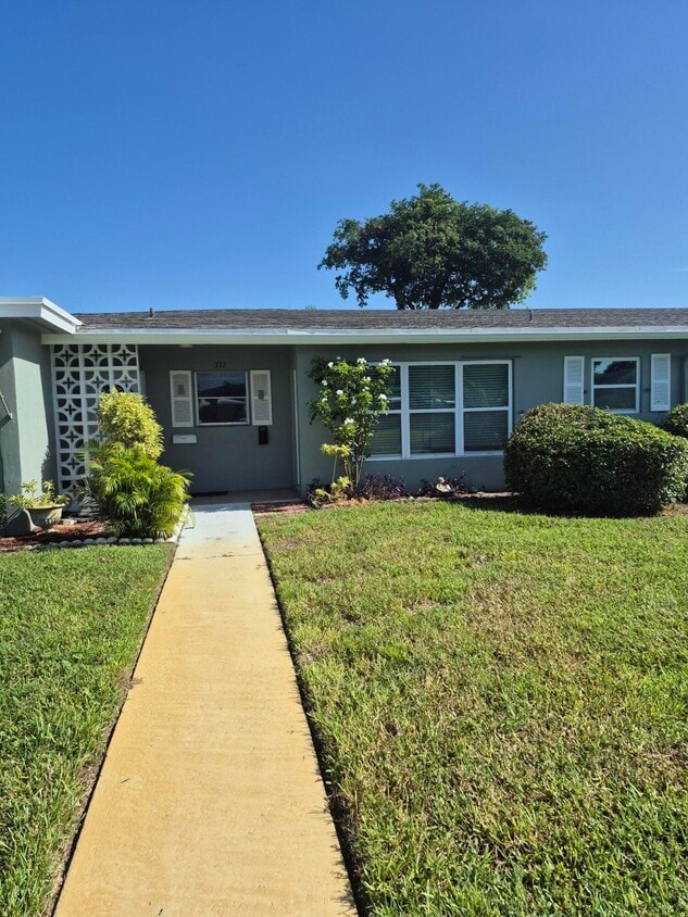 Foto principal - 737 High Point Blvd