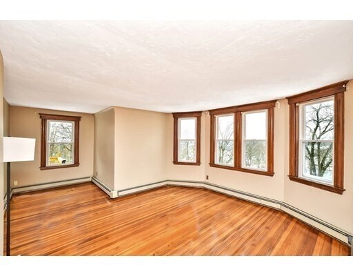 Foto del edificio - 235 Fairmount Ave