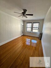 Building Photo - 4055 N Elston Ave
