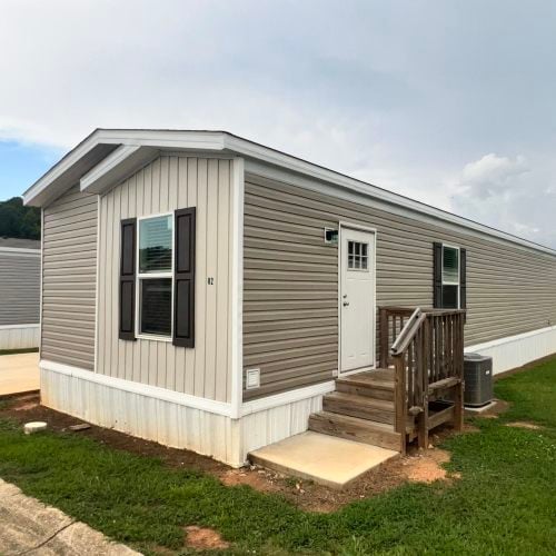 Building Photo - 202 Teasley Ln
