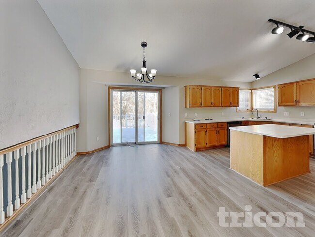 Foto del edificio - 2739 Zumbrota Cir NE