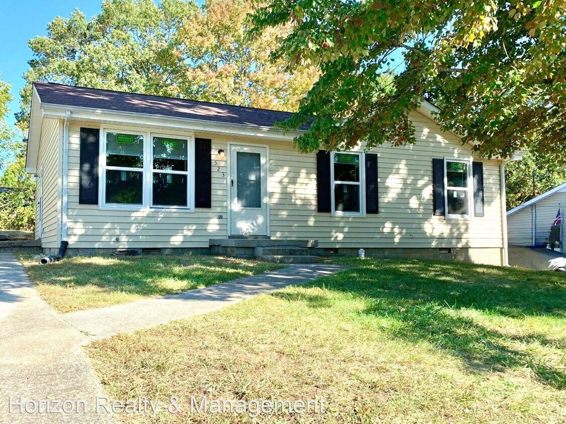 523 Aspen Dr, Clarksville, TN 37042 House Rental in Clarksville, TN