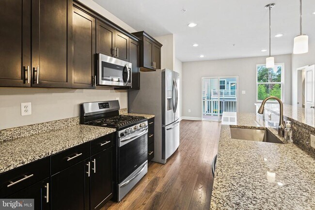 Foto del edificio - 7126 Tilbury Way