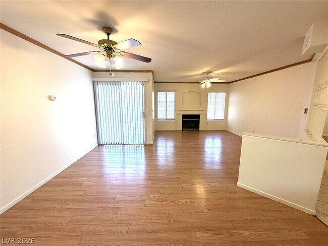 Foto del edificio - 4555 E Sahara Ave