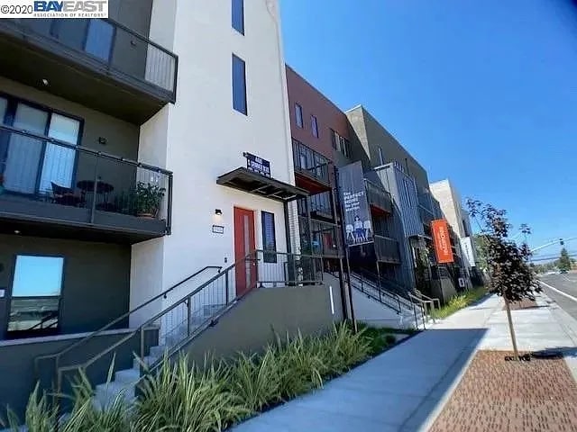 Photo - 44819 S Grimmer Blvd Apartment