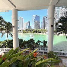 Building Photo - 801 Brickell Key Blvd