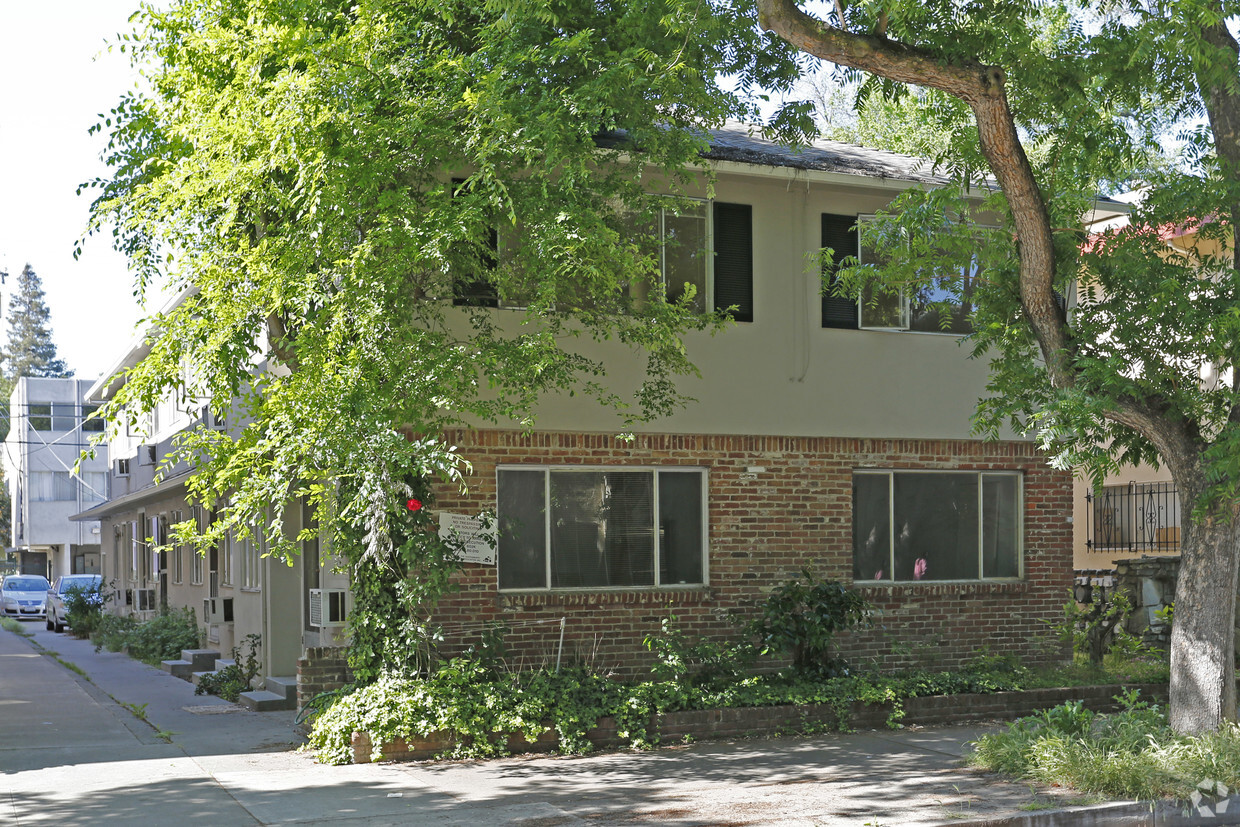 Primary Photo - 1712 O St