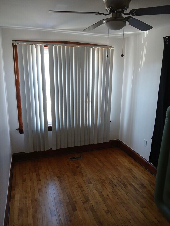 Foto del edificio - 4107 W Cermak Rd