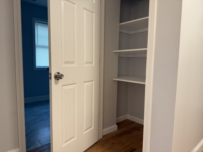 Foto del edificio - 755 Hart St