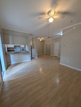 Building Photo - 860 N Orange Ave