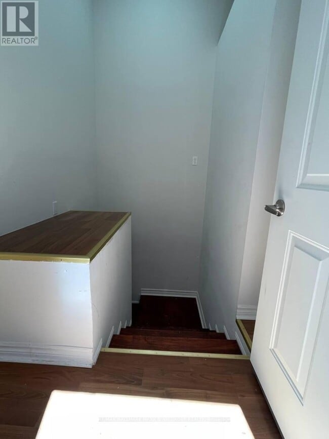 Building Photo - 53 Froud Dr