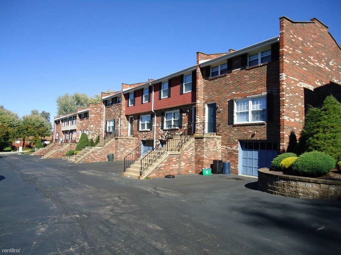 413 Mower Dr Unit Apt D, Plum, PA 15239 Condo for Rent in Plum, PA