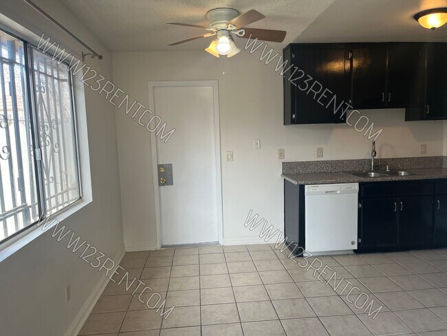 Foto del edificio - 2BD/1.5BTH TOWNHOUSE WEST LANCASTER