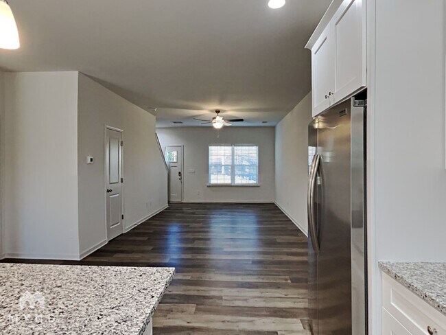 Foto del edificio - 1525 Allenbrook Dr