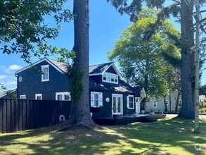 Building Photo - 4202 L Pl