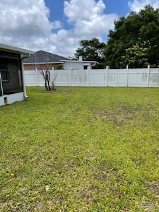 Foto del edificio - 12611 Meadson Rd