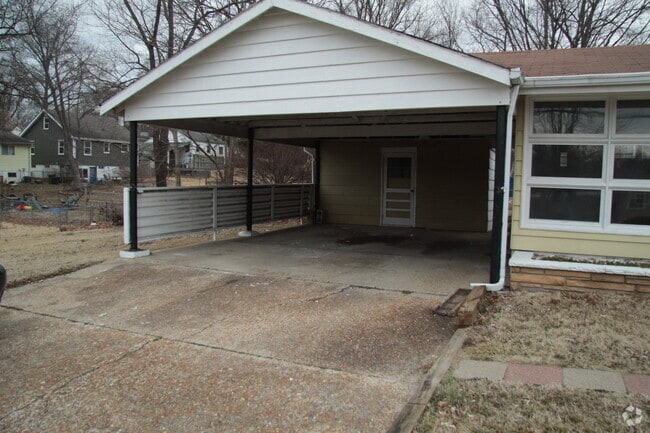 Building Photo - 7837 Elton St