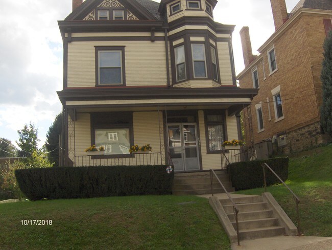 Building Photo - 431 Dawson Ave