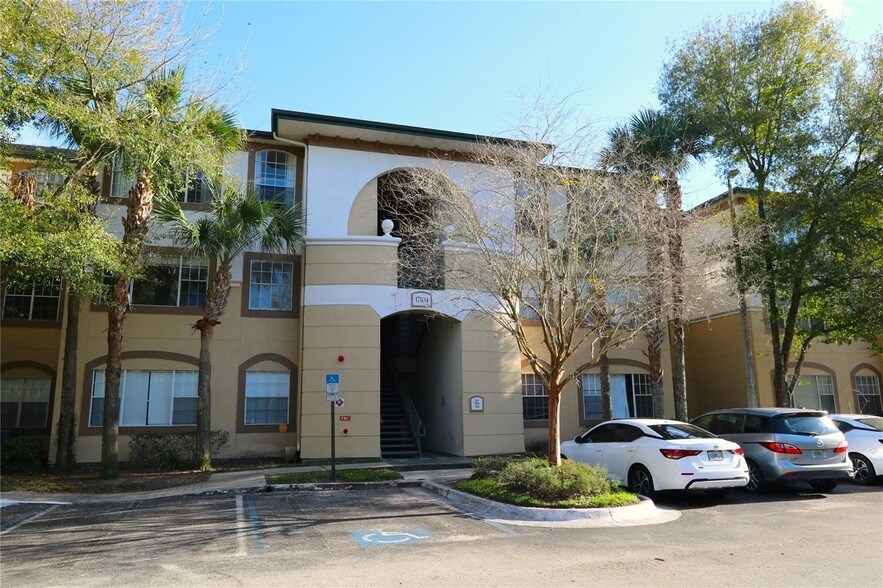 Primary Photo - 17104 Carrington Park Drive Unit 517