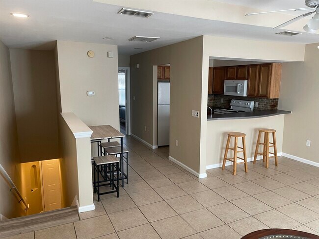 Foto del edificio - 741 White Dr