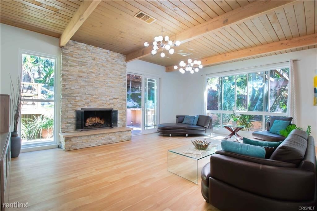 8086 Willow Glen Rd Los Angeles CA 90046 House Rental in Los