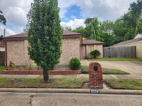 Building Photo - 8534 Dawnridge Dr