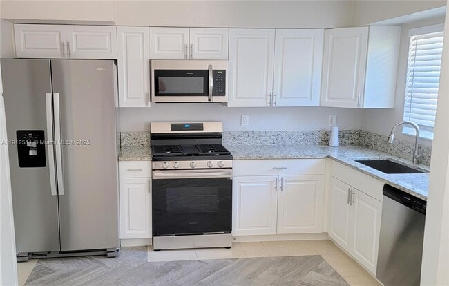 Foto del edificio - 906 Greenbriar Dr