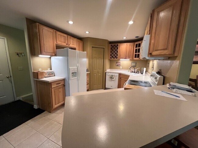 Building Photo - Wonderful Duplex in Silverthorne - 32 Burg...