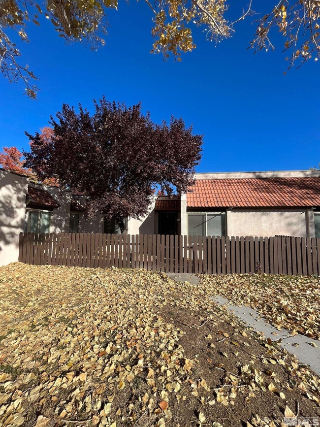 Building Photo - 1005 Baywood Dr