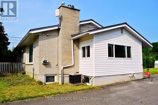 Building Photo - 3502 27