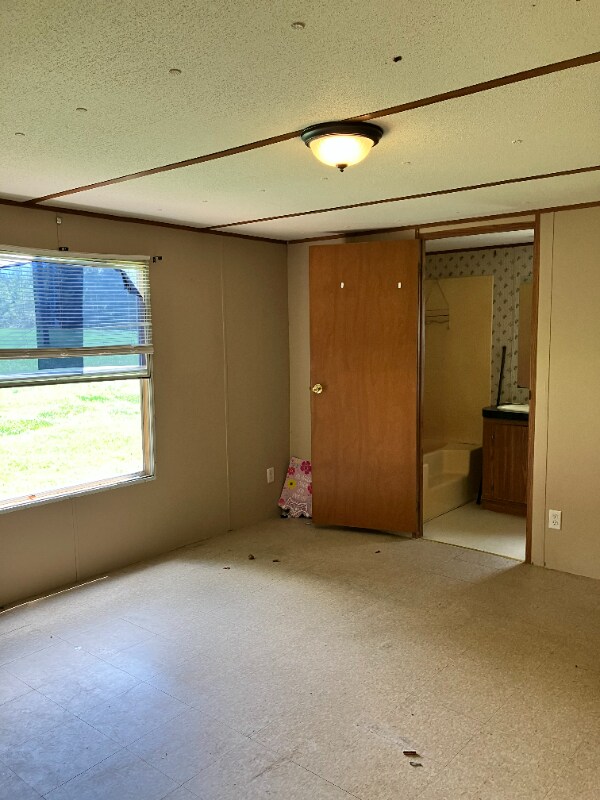 Building Photo - 322 Mangle Dr