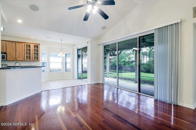 Foto del edificio - 4569 Comanche Trail Blvd